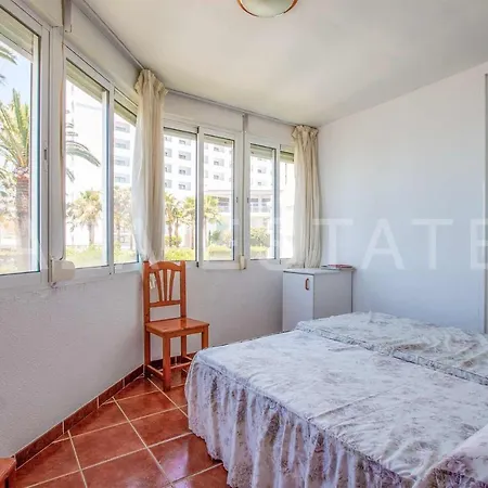 Lägenhet En Edificio Torresol, 1ª Linea De Playa En Nerja